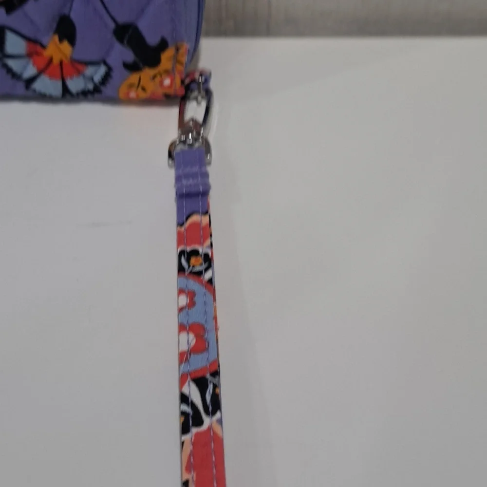 Vera Bradley Purple Floral Quilted Zip Wristlet Wallet - Picture 4 of 4